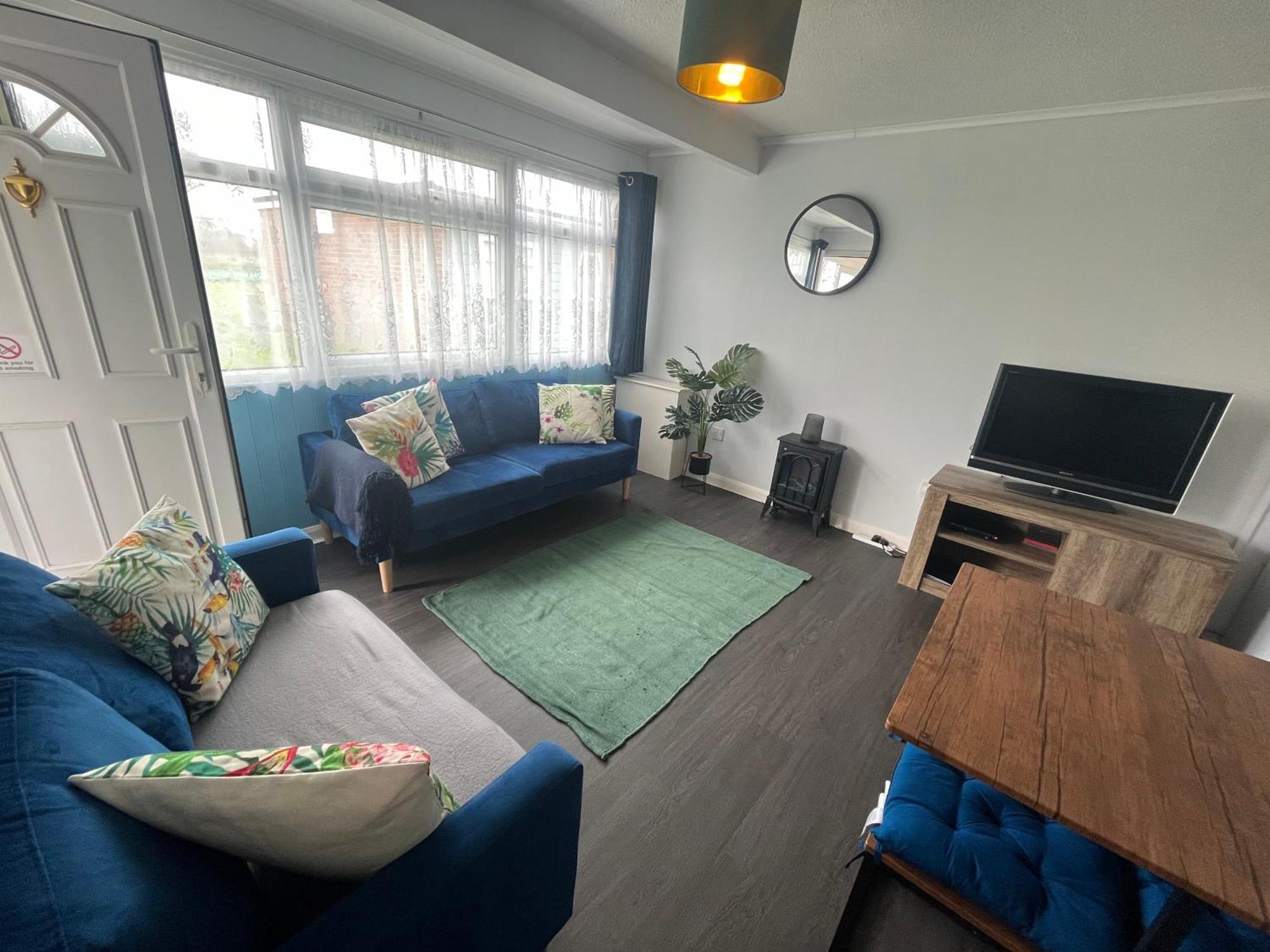 Macs Shack: Beachside Pet-Friendly Chalet with Entertainment Great Yarmouth Exterior photo